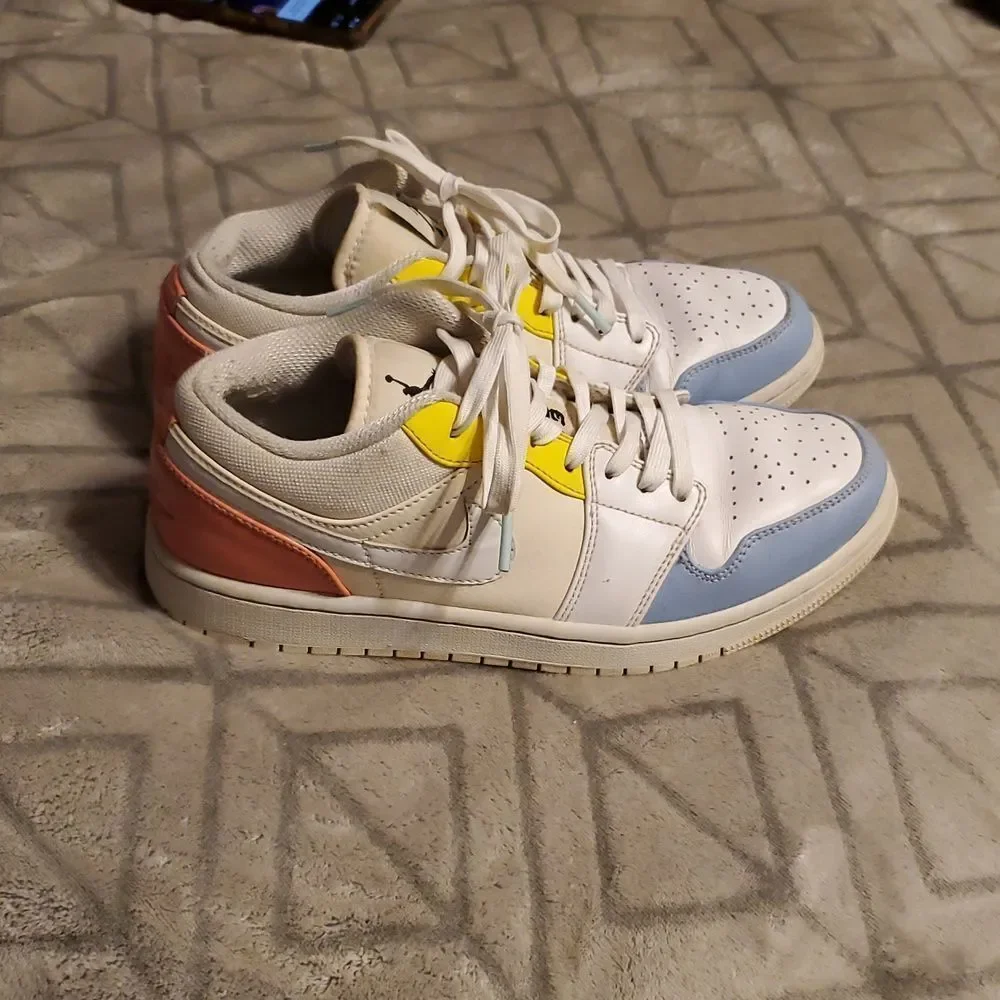 Jordan 1 Low To My‎ First Coach | DJ6909-100 | EU 42 US 8.5